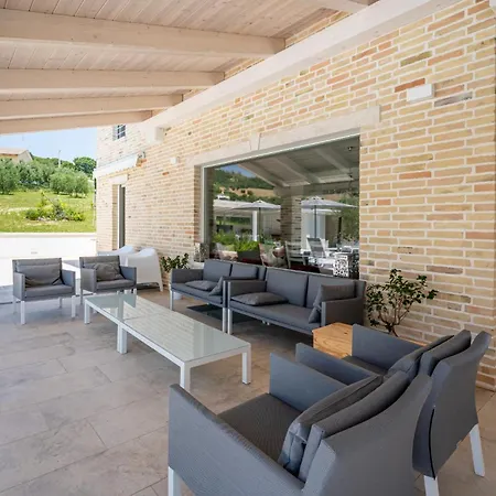 Di Ada - Modern Design - Airco, Private Pool & Near The Villa
