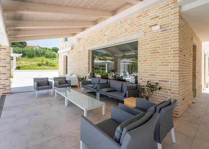 Di Ada - Modern Design - Airco, Private Pool & Near The Villa